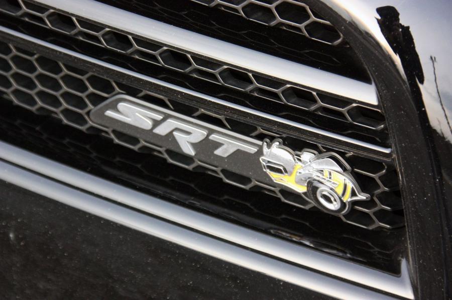  Dodge Charger SRT8 Super Bee 2013 года  (фото 23 из 30)